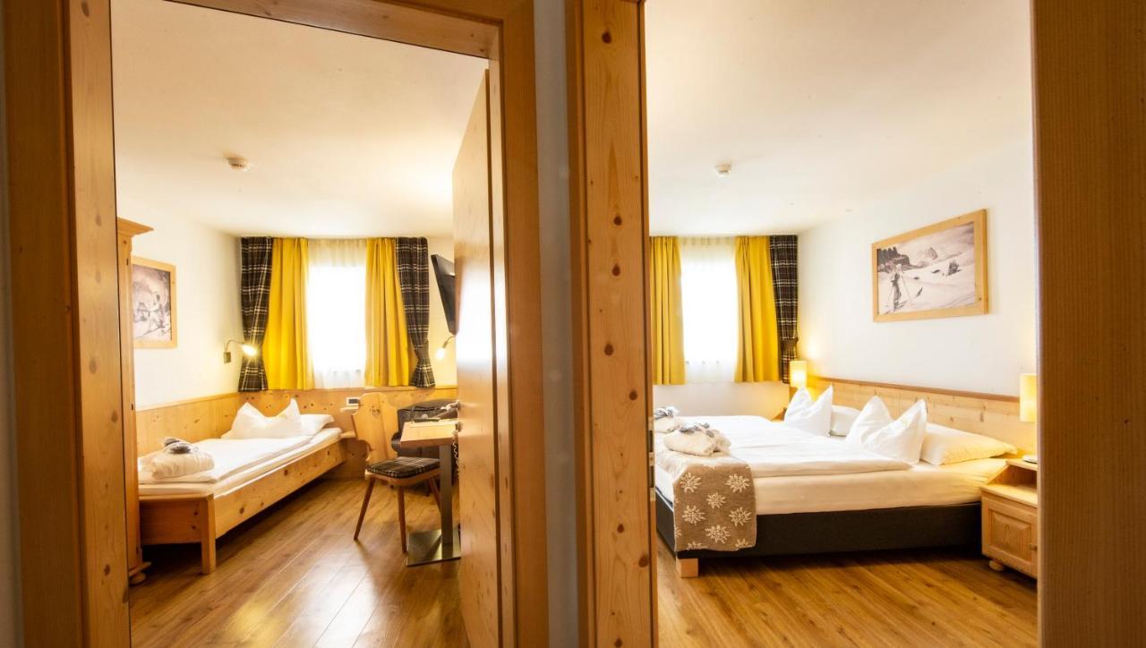 Hotel Ciasa Soleil ลาวิลลา ภายนอก รูปภาพ